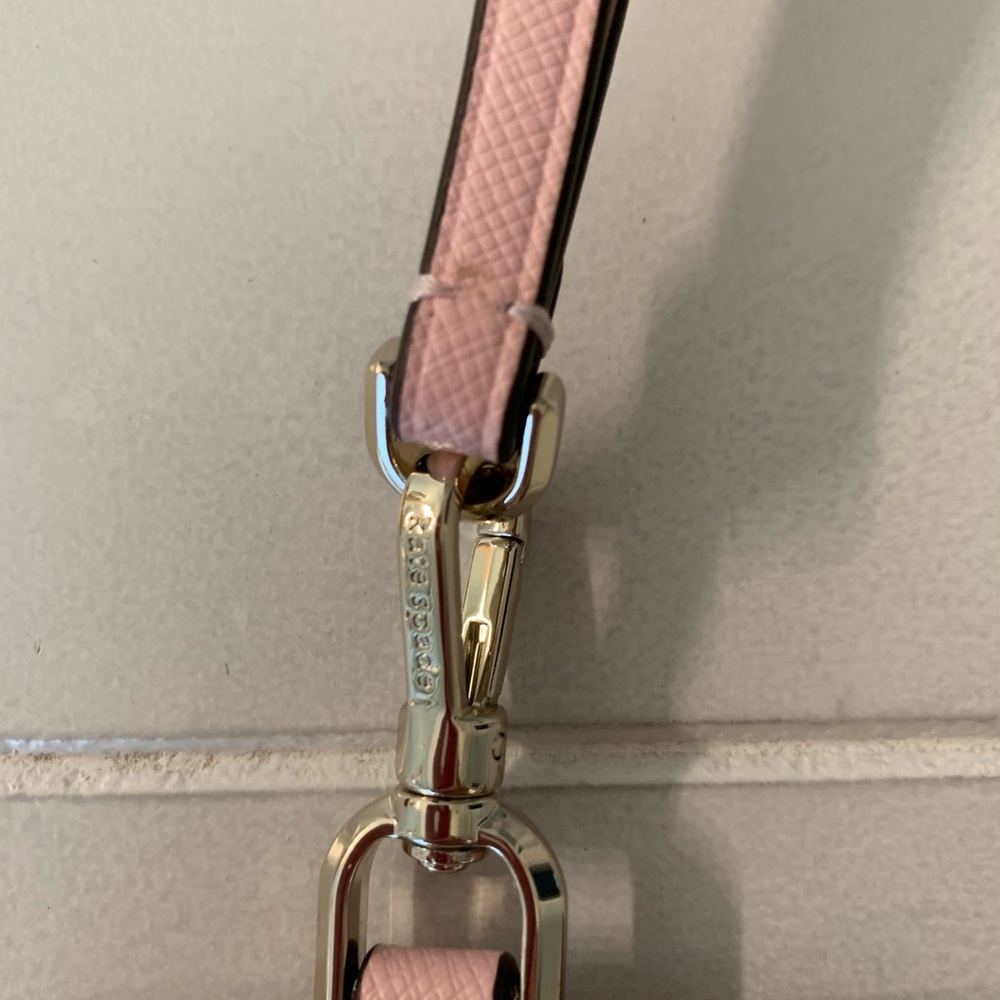 Kate Spade Staci Lanyard in Saffiano Leather color Chalk Pink (Baby Pink). NWT - Picture 4 of 14